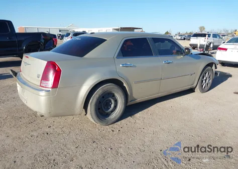 2010 Chrysler 300C Awd из США, поврежденный, VIN 2C3CK6CT6AH148221